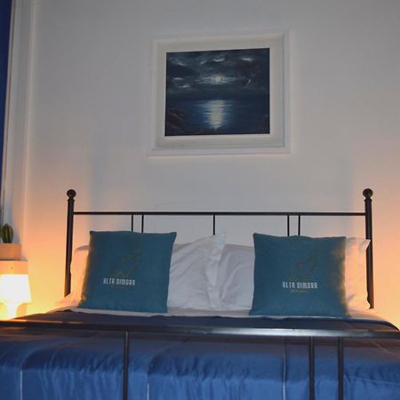Alta Dimora B&B Suites คาตาเนีย ภายนอก รูปภาพ
