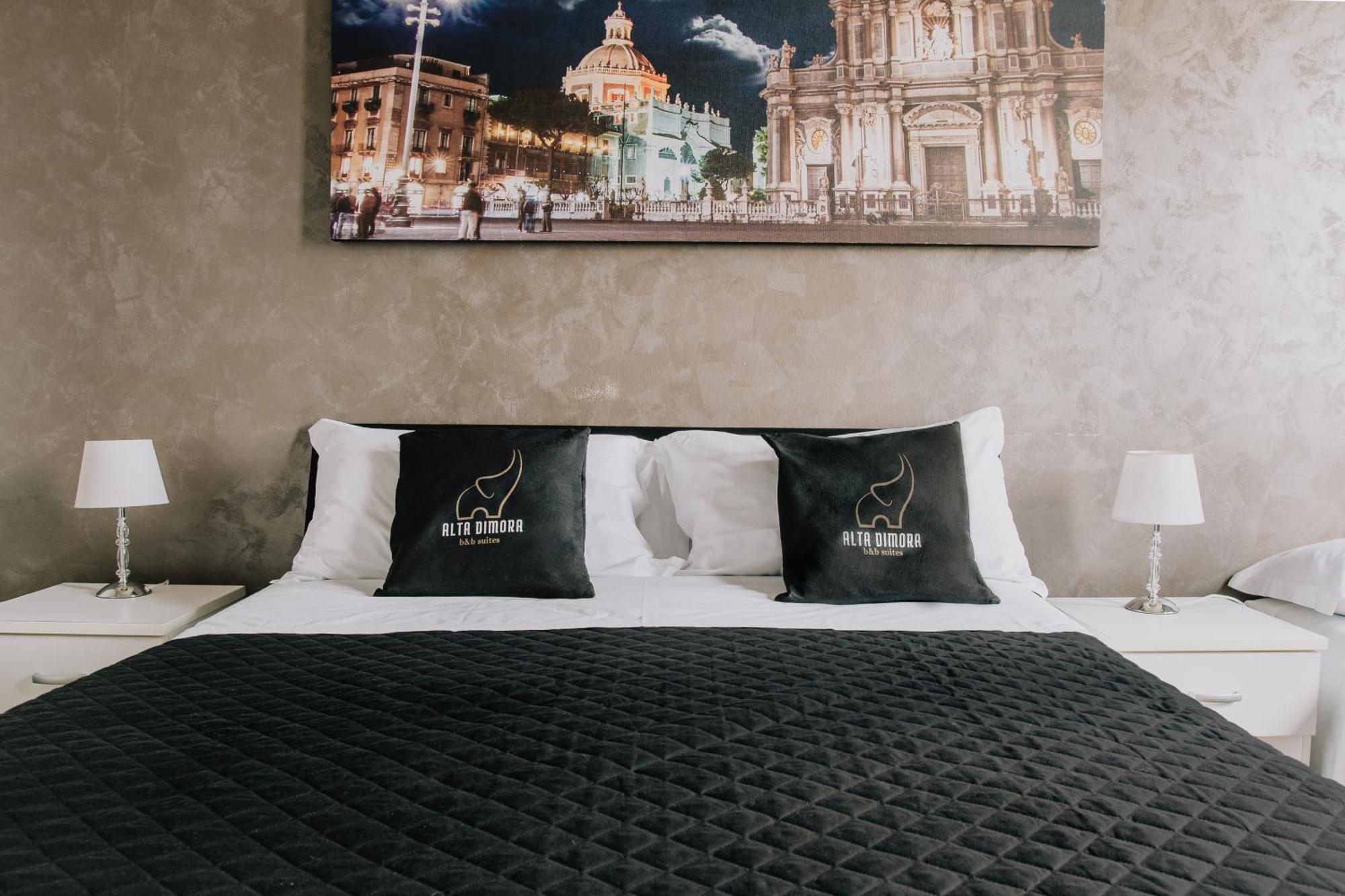 Alta Dimora B&B Suites คาตาเนีย ภายนอก รูปภาพ