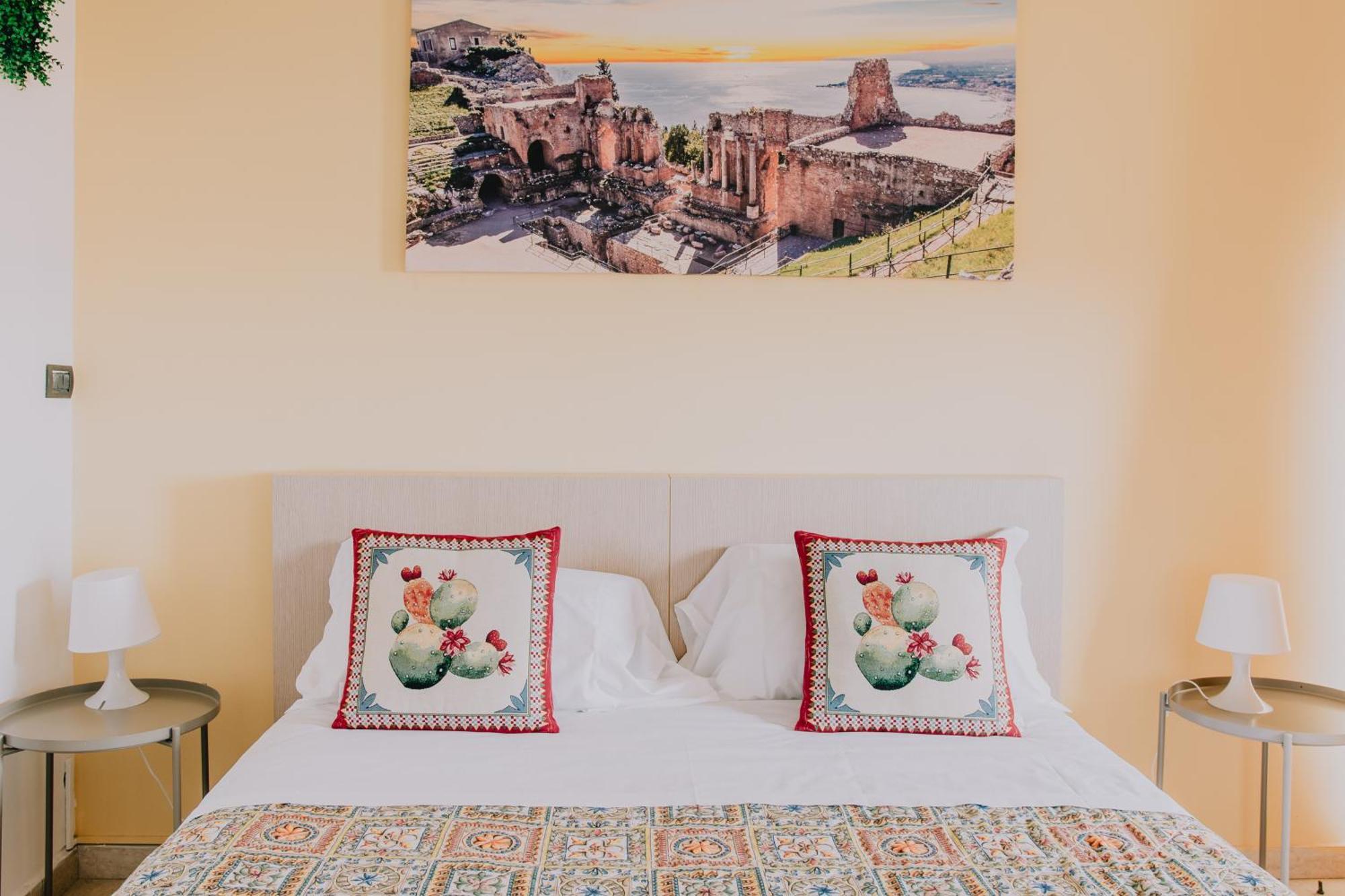 Alta Dimora B&B Suites คาตาเนีย ภายนอก รูปภาพ